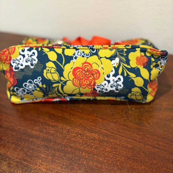 HAIKU Handlebar Tote Tote - Picture 3 of 11